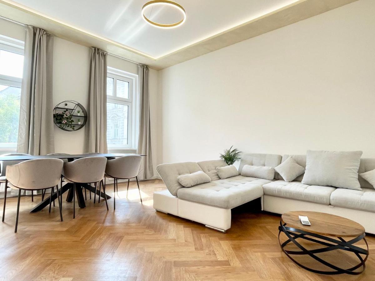 Boutique At Famous Kutschkermarkt Appartement Vienne